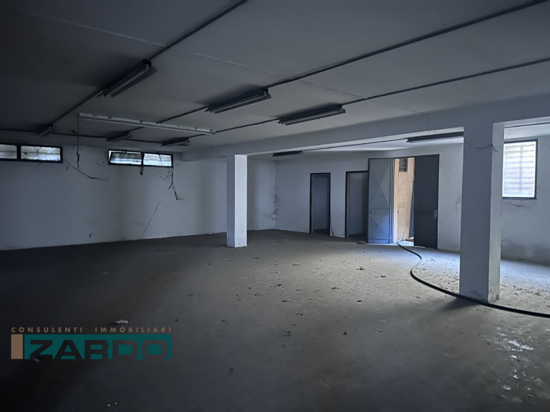 (Per Info 3409172184|Nicolò)

Proponiamo in vendita un ampio immobile ad uso ufficio nel cuore de...