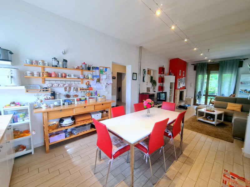 CASA SINGOLA CON 2.000MQ DI GIARDINO €.325.000 - rif.JP632

In una delle aree più affascinanti de...