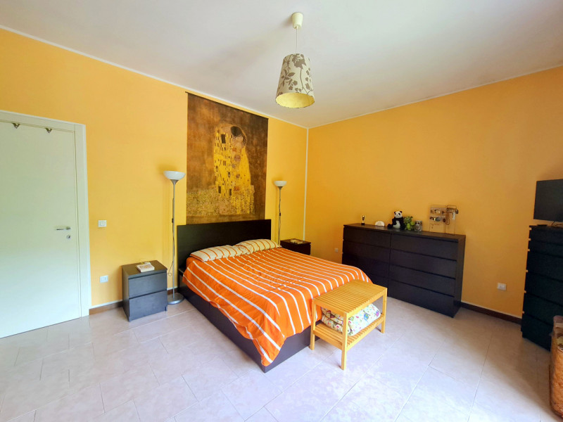 CASA SINGOLA CON 2.000MQ DI GIARDINO €.325.000 - rif.JP632

In una delle aree più affascinanti de...