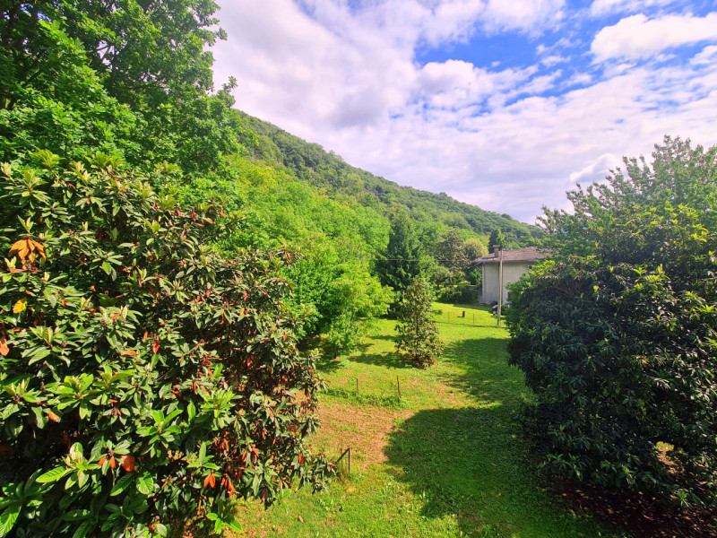 CASA SINGOLA CON 2.000MQ DI GIARDINO €.325.000 - rif.JP632

In una delle aree più affascinanti de...