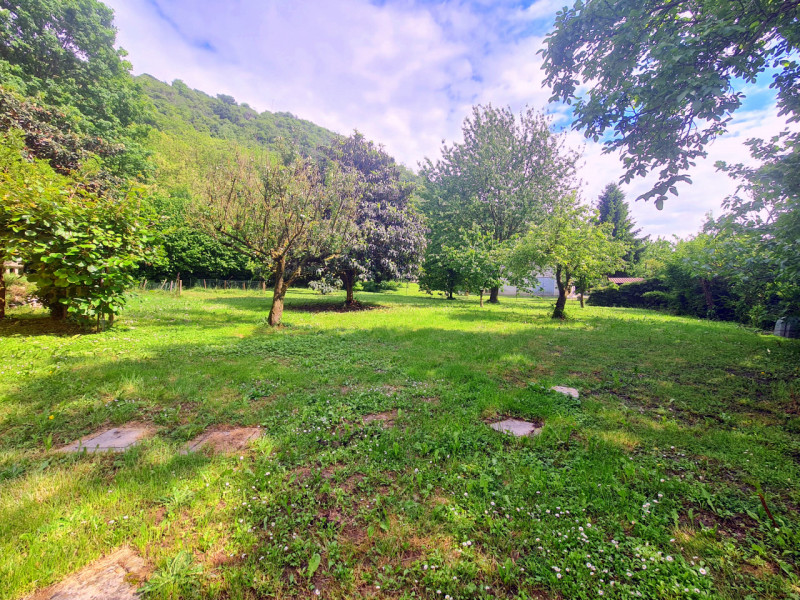 CASA SINGOLA CON 2.000MQ DI GIARDINO €.325.000 - rif.JP632

In una delle aree più affascinanti de...