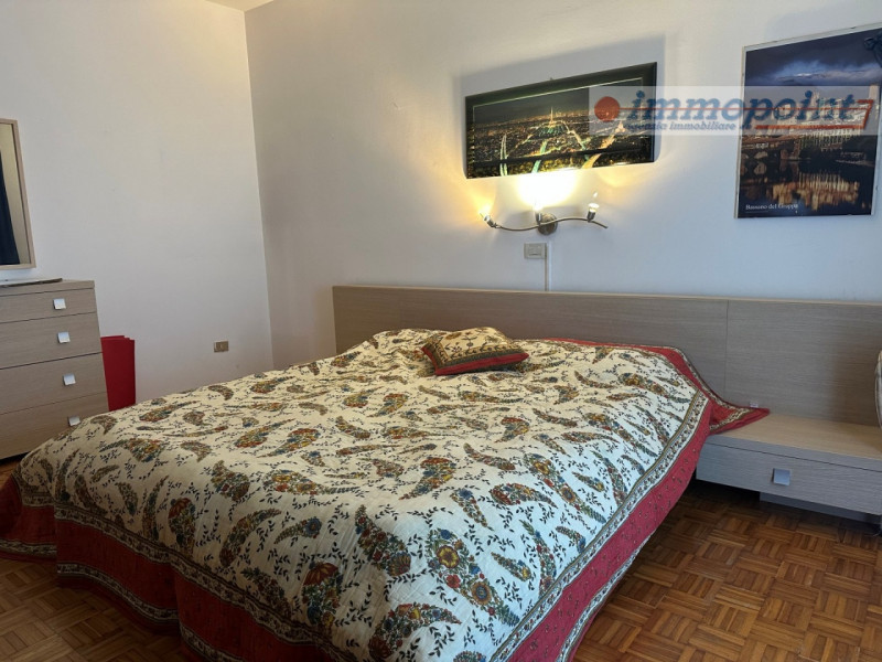 In quartiere residenziale di Marchesane, appartamento al secondo piano su vano scala di sei unità...