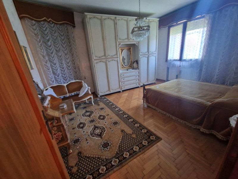 proponiamo soluzione indipendente dalle metrature introvabili, divisibile in due unità abitative....