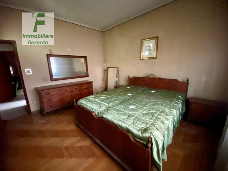 IN QUARTIERE RESIDENZIALE...COMODO AL CENTRO CITTA'...SU SOLE 4 UNITA'...APPARTAMENTO DI MQ 89......