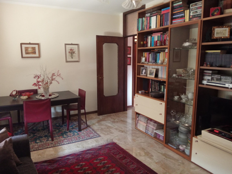 Mortise - Interno al quartiere, comodo ai servizi, in condominio di sole 4 unità abitative, lumin...