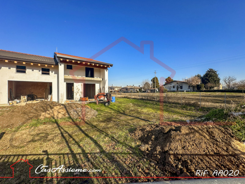 Rif. AA020
ULTIMA UNITA'!!
A Castelminio di Resana, immersa nel verde e nella tranquillità della ...