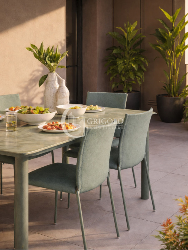 In una location elegante e ricercata, vicina al centro storico di Treviso, proponiamo un prestigi...