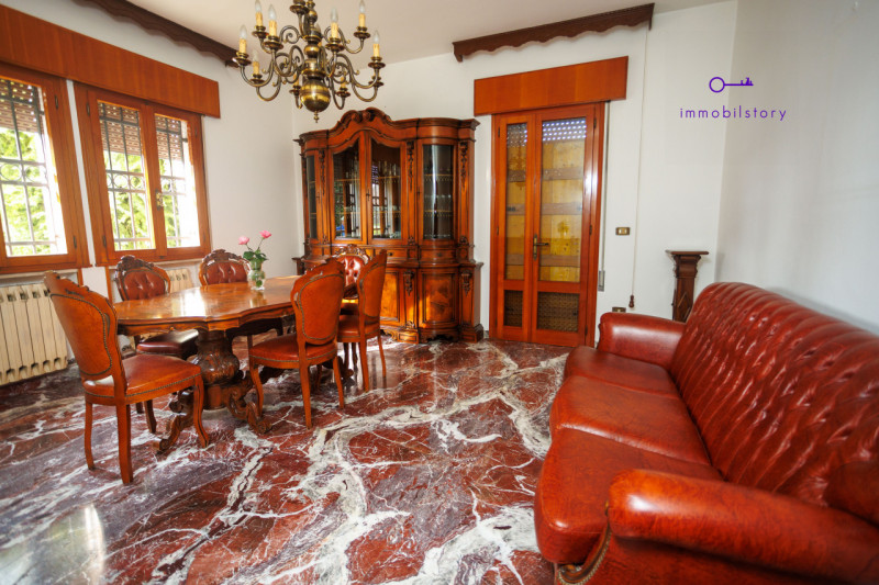 Casa singola di circa 200 mq con 1500 mq di terreno.

L’immobile è stato mantenuto con cura e si ...