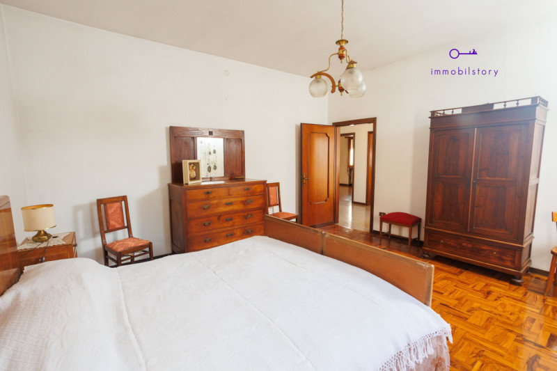 Casa singola di circa 200 mq con 1500 mq di terreno.

L’immobile è stato mantenuto con cura e si ...