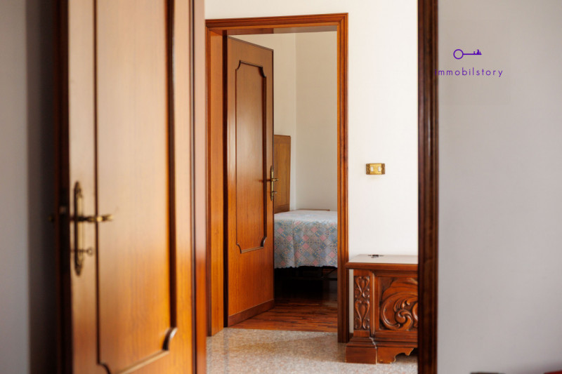 Casa singola di circa 200 mq con 1500 mq di terreno.

L’immobile è stato mantenuto con cura e si ...