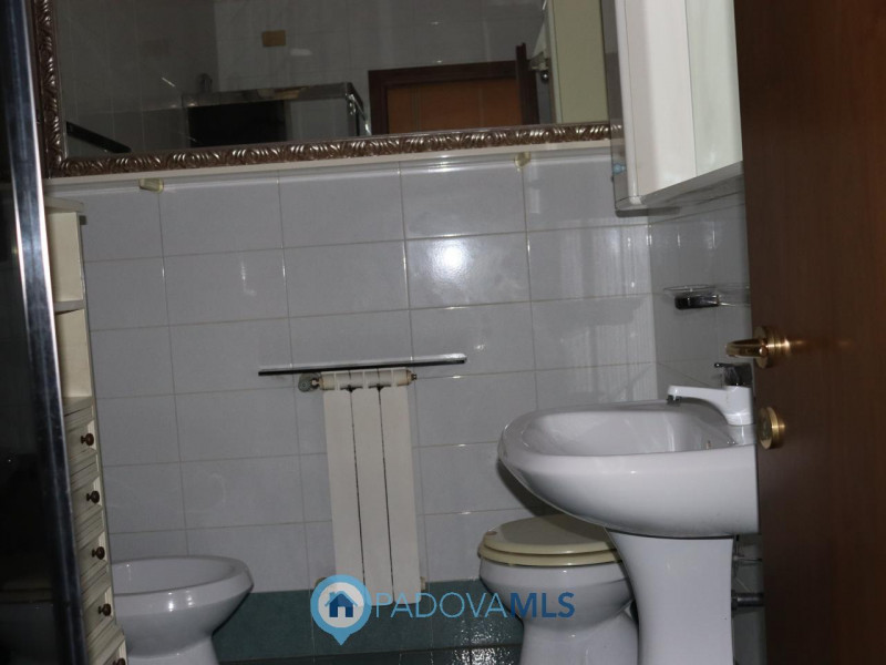 Immobile in esclusiva al Gruppo Padova MLS

In zona Mortise, proponiamo in vendita un luminoso ap...