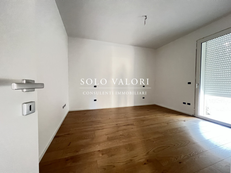 Rif. A861T (per info 338 9387816 Matteo)

Appartamento tricamere di nuova realizzazione situato n...