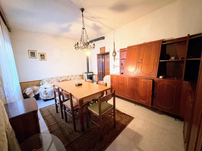 ARSIERO loc. Castana abitazione indipendente € 49.000,00

Trattativa Unica immobiliare via Prà Bo...