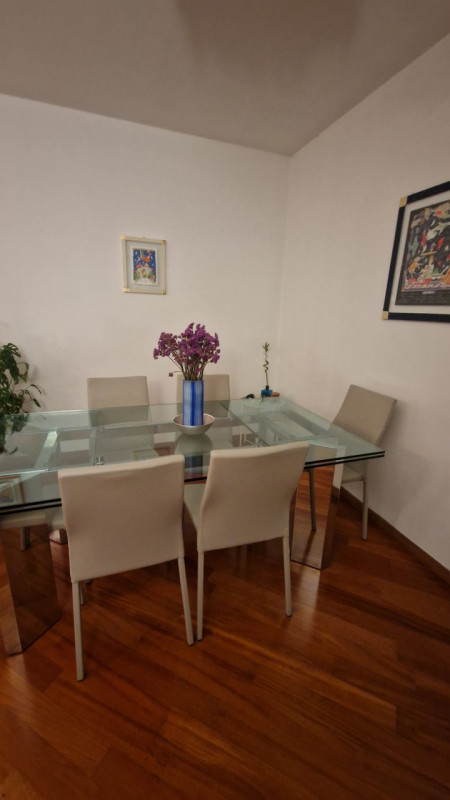 Su palazzo di recente costruzione, al piano quarto con ascensore affittasi signorile tricamere mo...