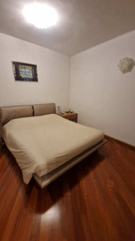 Su palazzo di recente costruzione, al piano quarto con ascensore affittasi signorile tricamere mo...