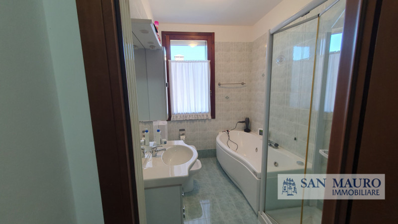 MONTEGALDA - Località Colzè: in zona residenziale molto tranquilla proponiamo un appartamento arr...