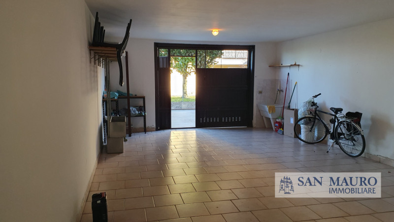 MONTEGALDA - Località Colzè: in zona residenziale molto tranquilla proponiamo un appartamento arr...