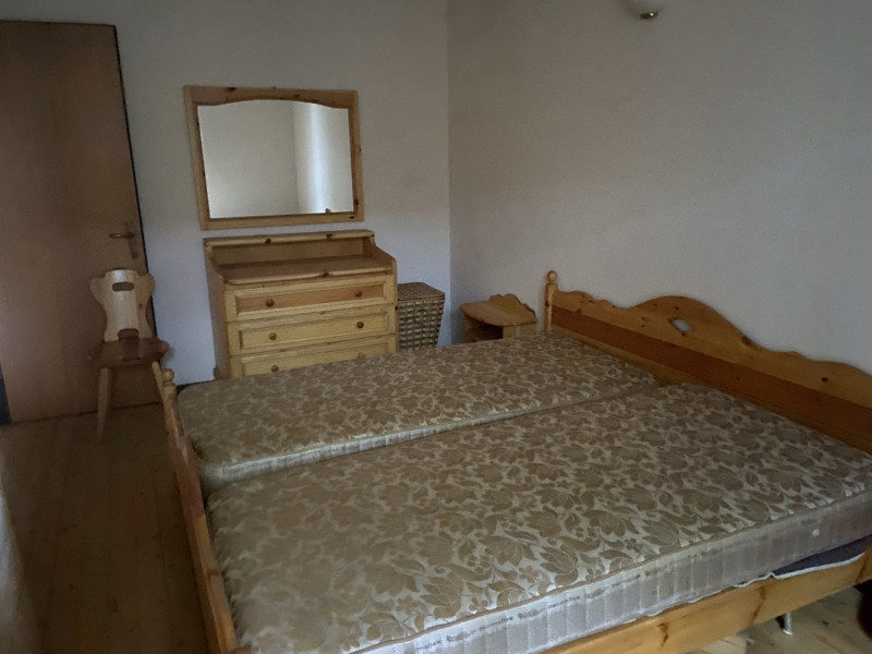 Il Vostro Rifugio Perfetto a Tonezza del Cimone: Appartamento Quadrilocale di Charme

Scoprite l'...