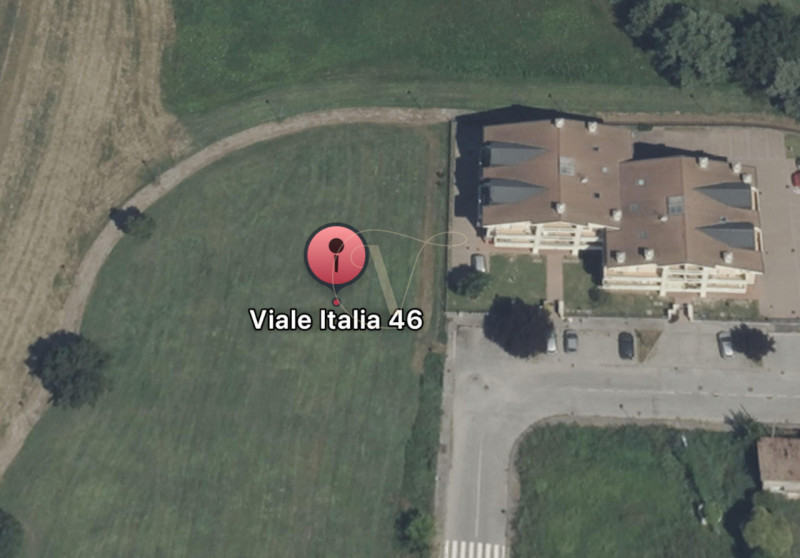 Si propone un terreno edificabile in Viale Italia 46 a Bovolenta. La lottizzazione avvenuta conse...