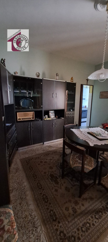 Vendesi MONTA' - PRIMA PERIFERIA appartamento su palazzina di 3 unità degli anni 60, di circa 65 ...