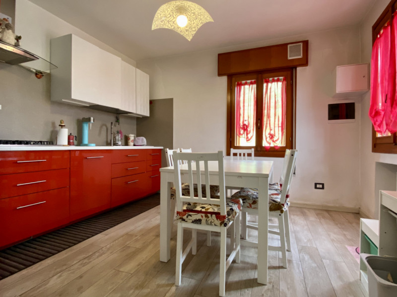 ARCUGNANO. 
In zona Fimon, nella zona pianeggiante, proponiamo in vendita una casa di corte di te...