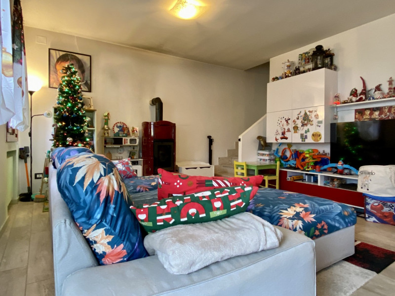 ARCUGNANO. 
In zona Fimon, nella zona pianeggiante, proponiamo in vendita una casa di corte di te...