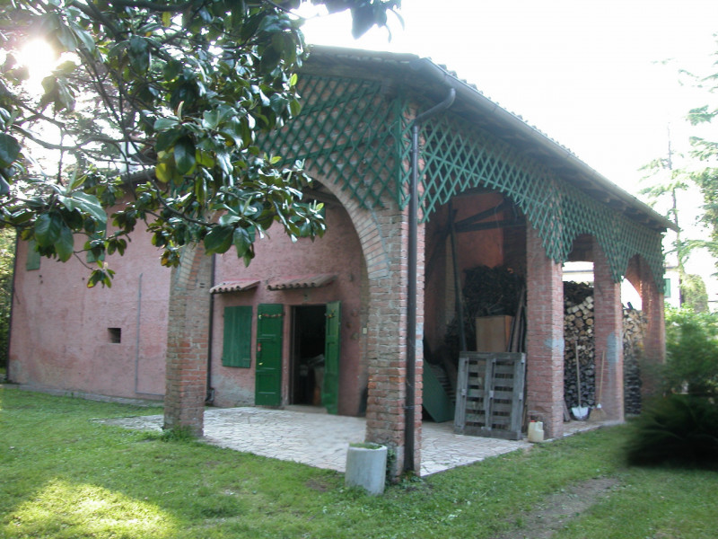 (Per INFO Stefania 3409601861) In vendita esclusiva proponiamo una straordinaria proprietà immers...