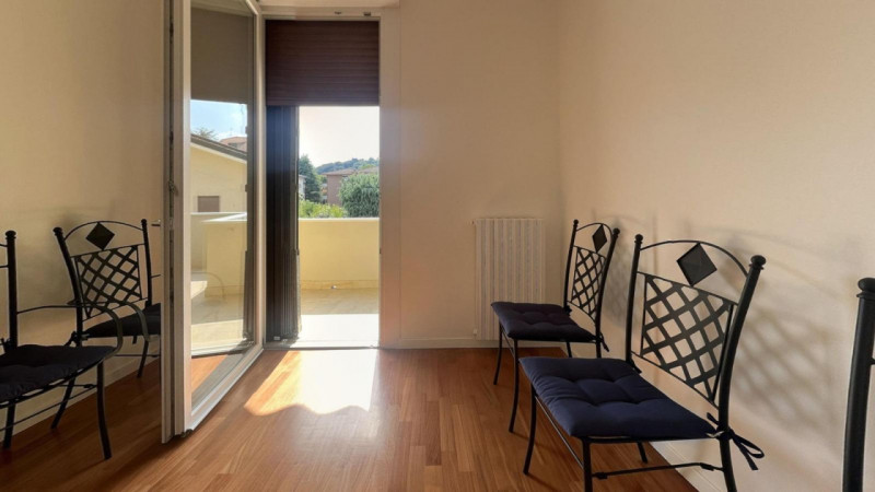 Proponiamo in vendita appartamento con finiture di pregio ad Abano Terme in zona tra San Daniele ...