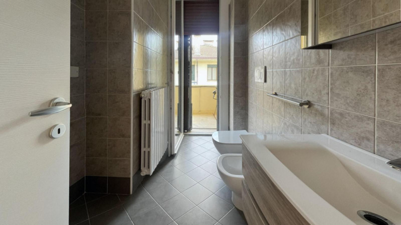 Proponiamo in vendita appartamento con finiture di pregio ad Abano Terme in zona tra San Daniele ...