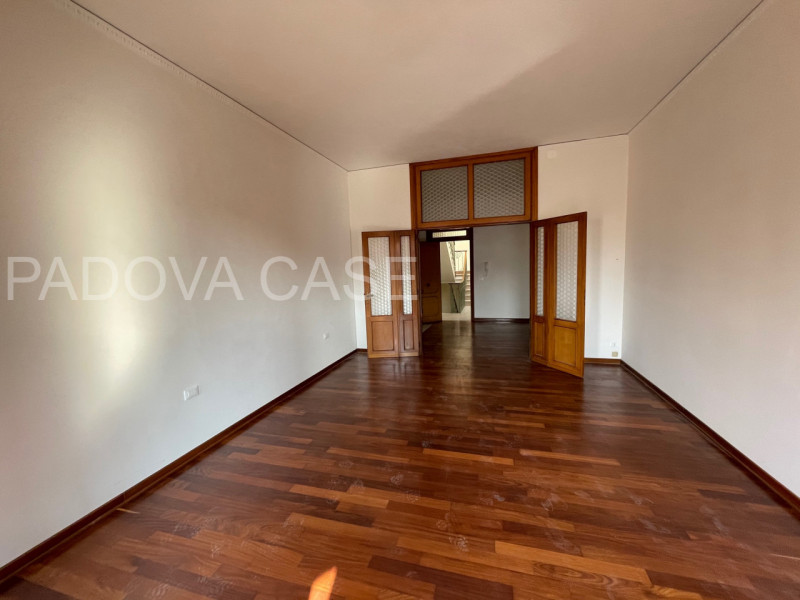 Un’occasione rara nel cuore di Padova.

A pochi passi da Prato della Valle ti attende un elegante...