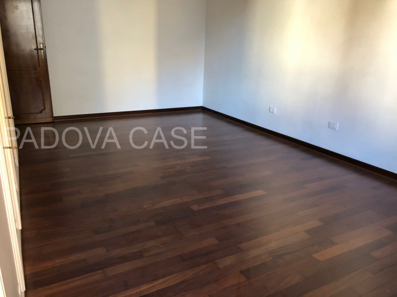 Un’occasione rara nel cuore di Padova.

A pochi passi da Prato della Valle ti attende un elegante...