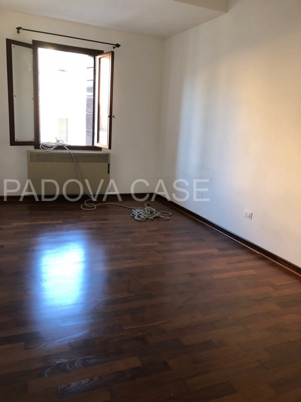 Un’occasione rara nel cuore di Padova.

A pochi passi da Prato della Valle ti attende un elegante...