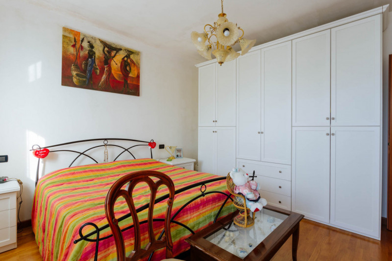 In un tranquillo e recente quartiere di Agna, a due passi dal centro, ti attende una splendida po...