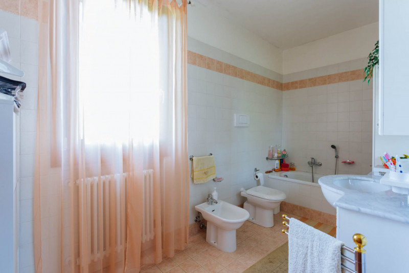 In un tranquillo e recente quartiere di Agna, a due passi dal centro, ti attende una splendida po...