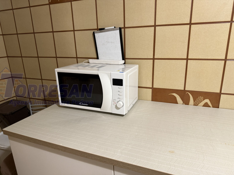 AFFITTO SAN BELLINO APPARTAMENTO AMPIO CON 4 CAMERE

APPARTAMENTO IN LOCAZIONE ZONA ARCELLA SAN B...