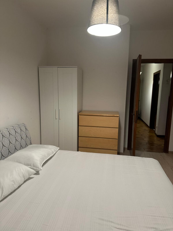 AFFITTO SAN BELLINO APPARTAMENTO AMPIO CON 4 CAMERE

APPARTAMENTO IN LOCAZIONE ZONA ARCELLA SAN B...