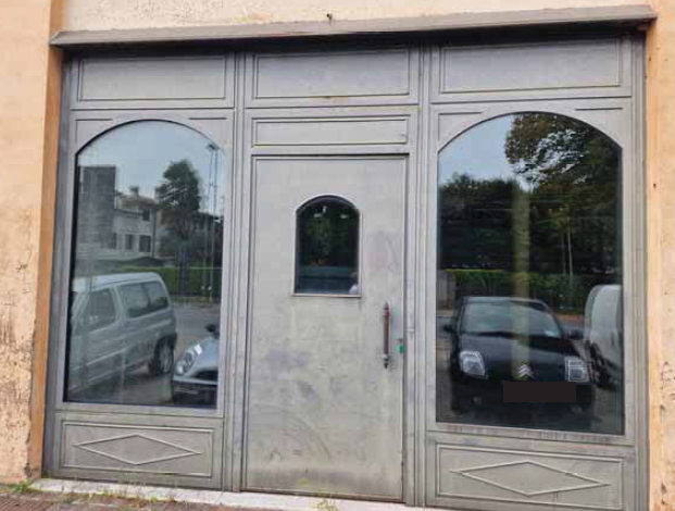 Rif. A.A.414-2210

Vendita all'asta - negozio al piano terra in data 27 gennaio 2026

Descrizione...