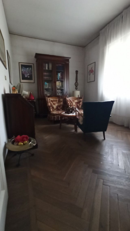 SAN GREGORIO - ARCELLA: In un contesto residenziale tranquillo e comodo ai servizi (linea del tra...