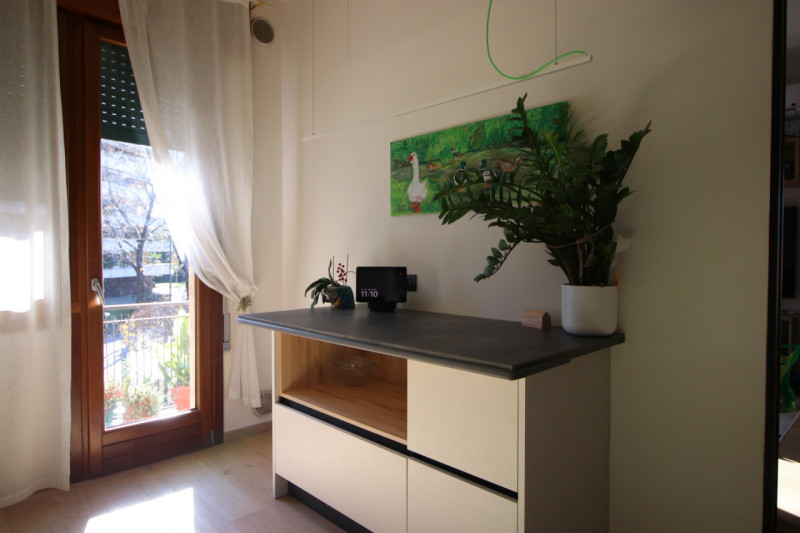 A pochi passi dalle Mura Nord, dove la città rallenta, sorge un appartamento che profuma di casa....