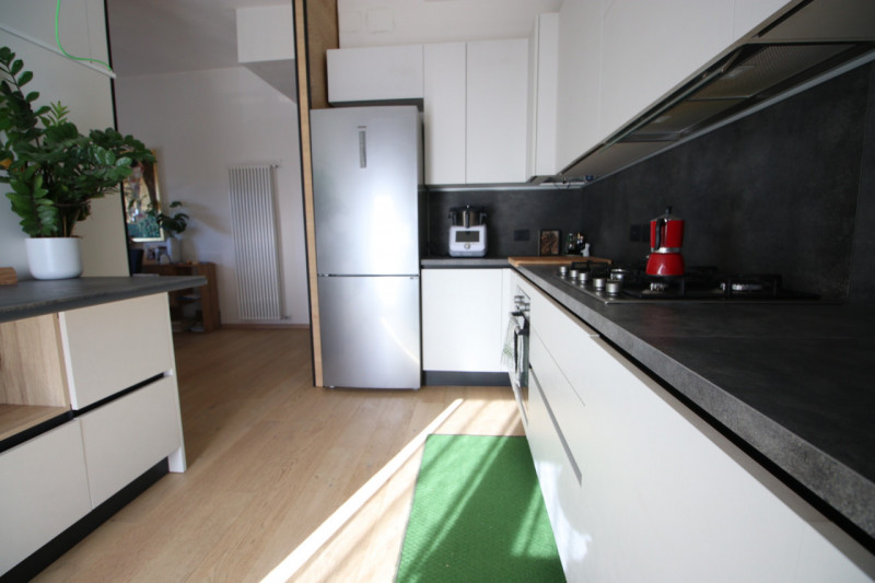 A pochi passi dalle Mura Nord, dove la città rallenta, sorge un appartamento che profuma di casa....