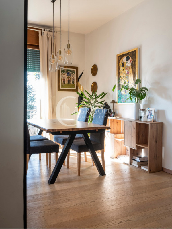 A pochi passi dalle Mura Nord, dove la città rallenta, sorge un appartamento che profuma di casa....