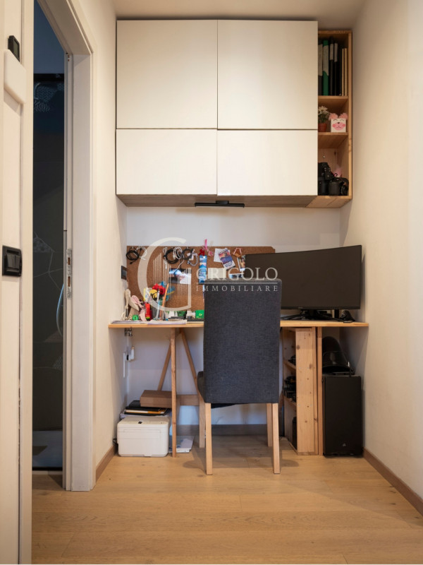 A pochi passi dalle Mura Nord, dove la città rallenta, sorge un appartamento che profuma di casa....