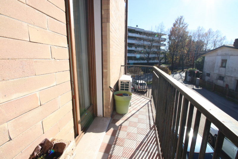 A pochi passi dalle Mura Nord, dove la città rallenta, sorge un appartamento che profuma di casa....