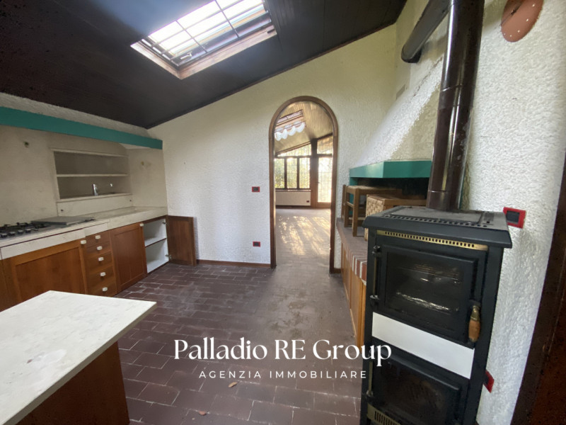 Villa unico piano - Piscina - Parco 5000 mq
Colline tra Vicenza e Arcugnano, villa singola dispos...