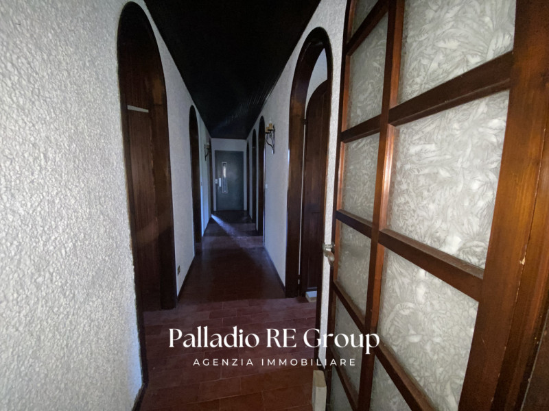 Villa unico piano - Piscina - Parco 5000 mq
Colline tra Vicenza e Arcugnano, villa singola dispos...