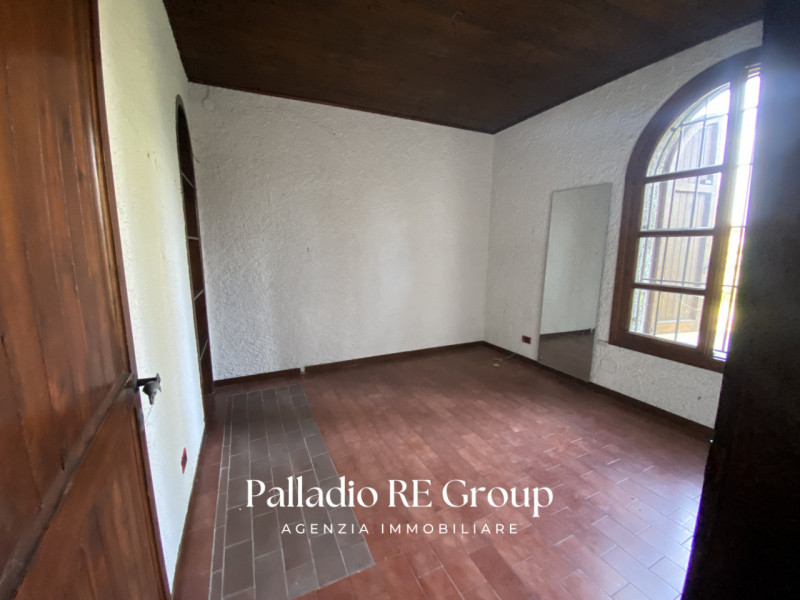 Villa unico piano - Piscina - Parco 5000 mq
Colline tra Vicenza e Arcugnano, villa singola dispos...