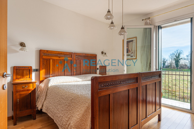 TRISSINO

Sei alla ricerca di una porzione a schiera d’angolo con giardino?
Prezzo € 220.000

Sei...