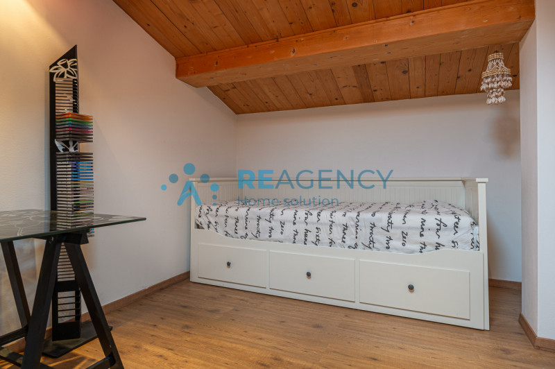 TRISSINO

Sei alla ricerca di una porzione a schiera d’angolo con giardino?
Prezzo € 220.000

Sei...