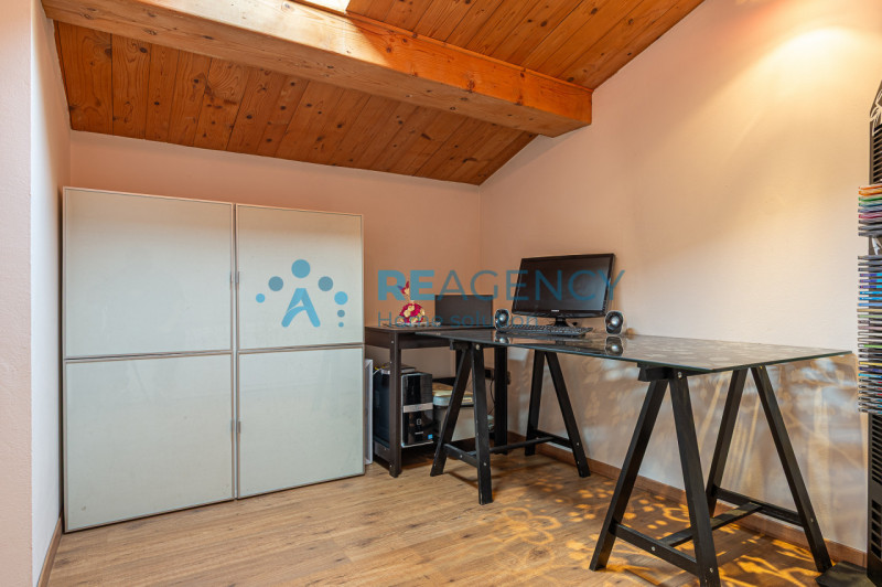 TRISSINO

Sei alla ricerca di una porzione a schiera d’angolo con giardino?
Prezzo € 220.000

Sei...