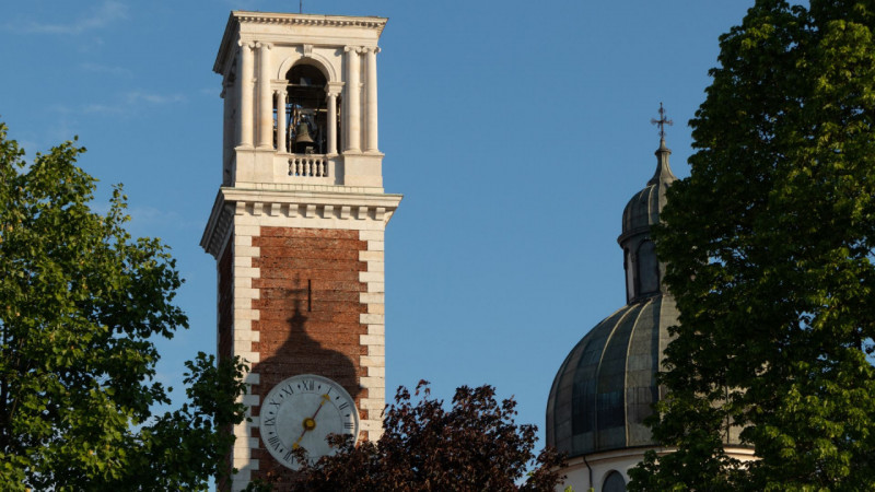 Villa Singola in Progetto , da personalizzare e modificare sulle esigenze del cliente.
Colline tr...